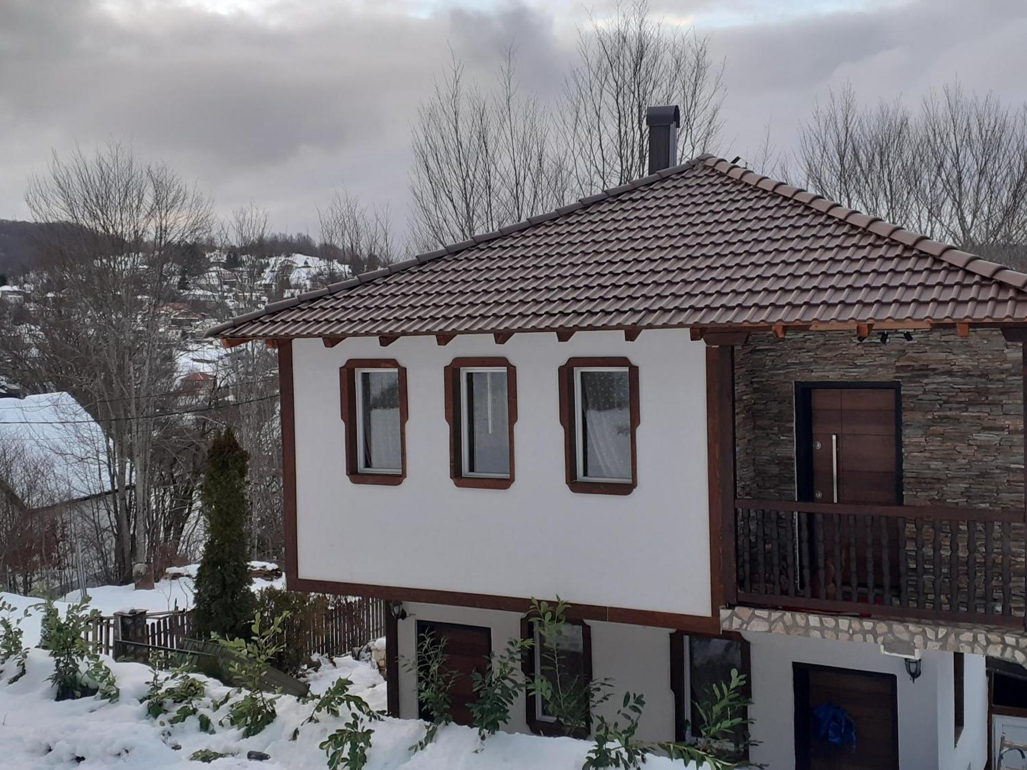 Restaurant And Apartments - T'Ga Za Jug Lazaropole Dış mekan fotoğraf